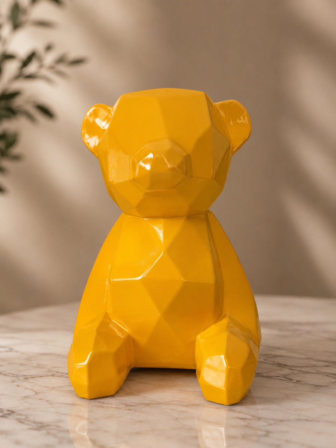Oso geométrico decorativo de fibra de vidrio amarillo MondeHaus